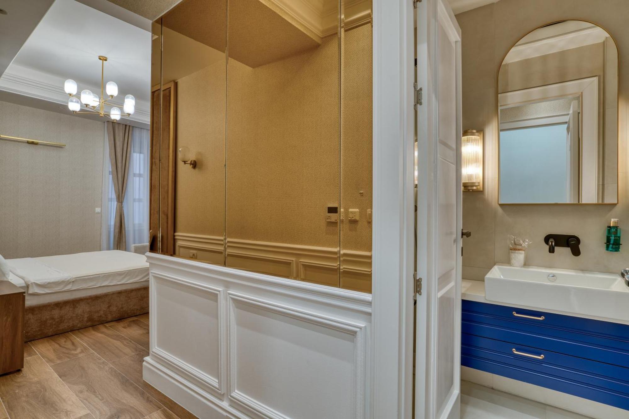 Hive Luxury Suites By Mn Property Kotor Exterior photo